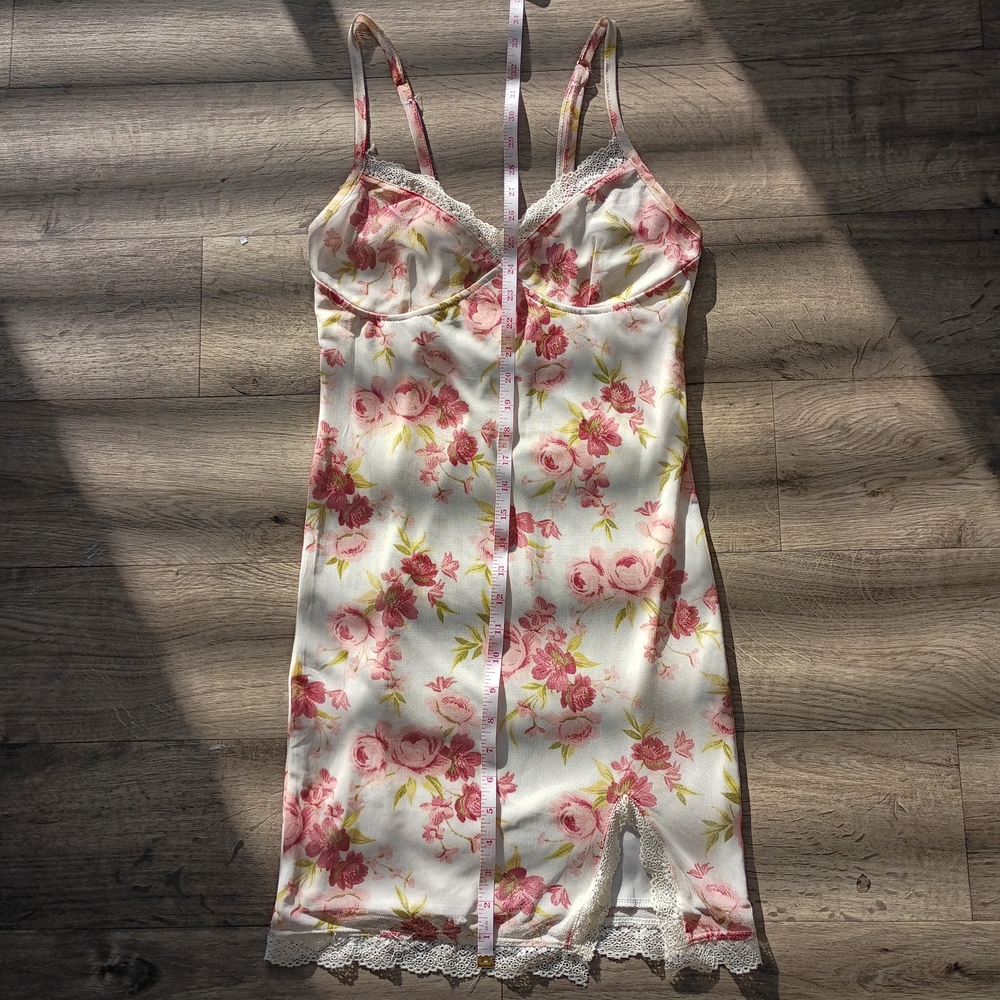 Floral Lace Trim Cami Tank Top - Pink Roses on White - Picture 4 of 8
